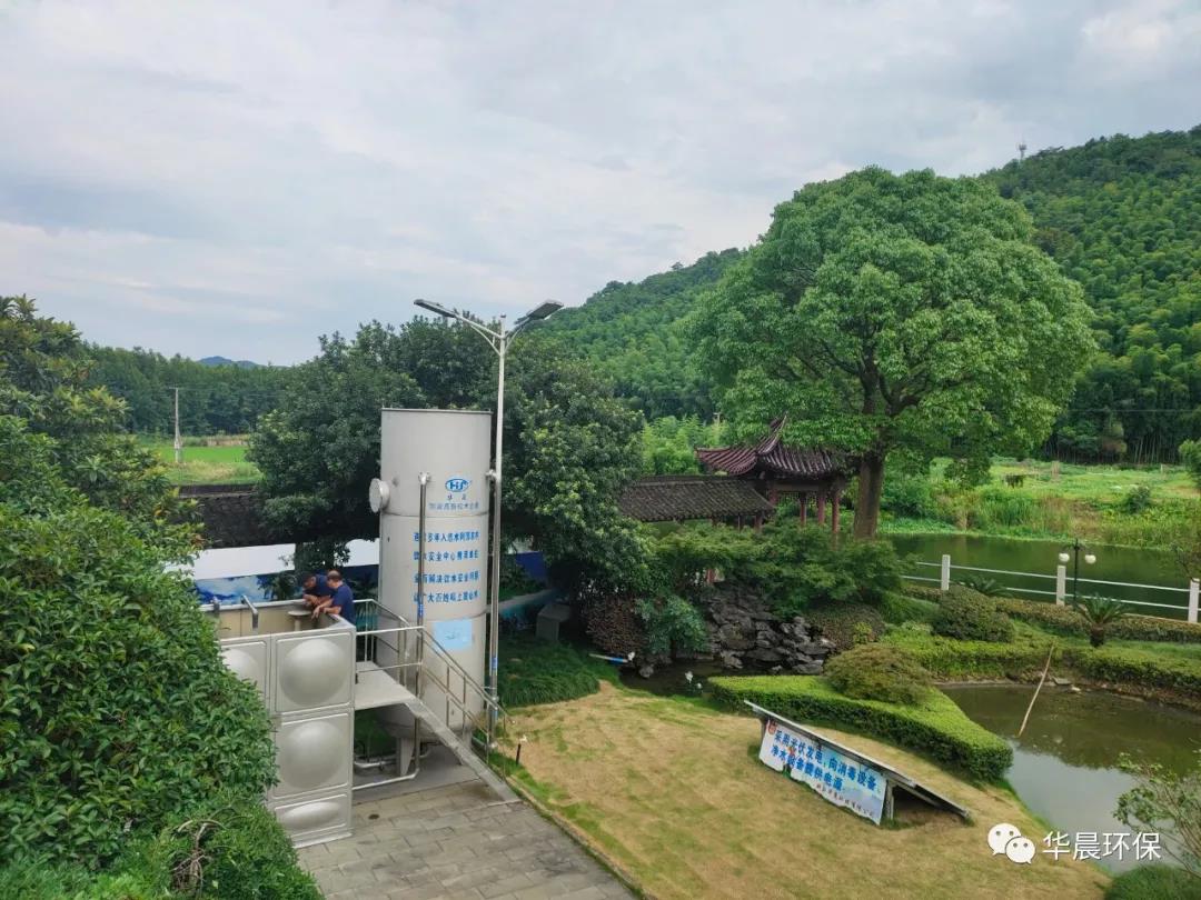 我們用雙手捧著“未來(lái)”(圖2)